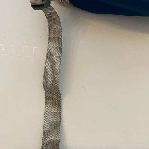 Purple CamelBak Kids Scout Hydration Pack - Picture 11 of 12